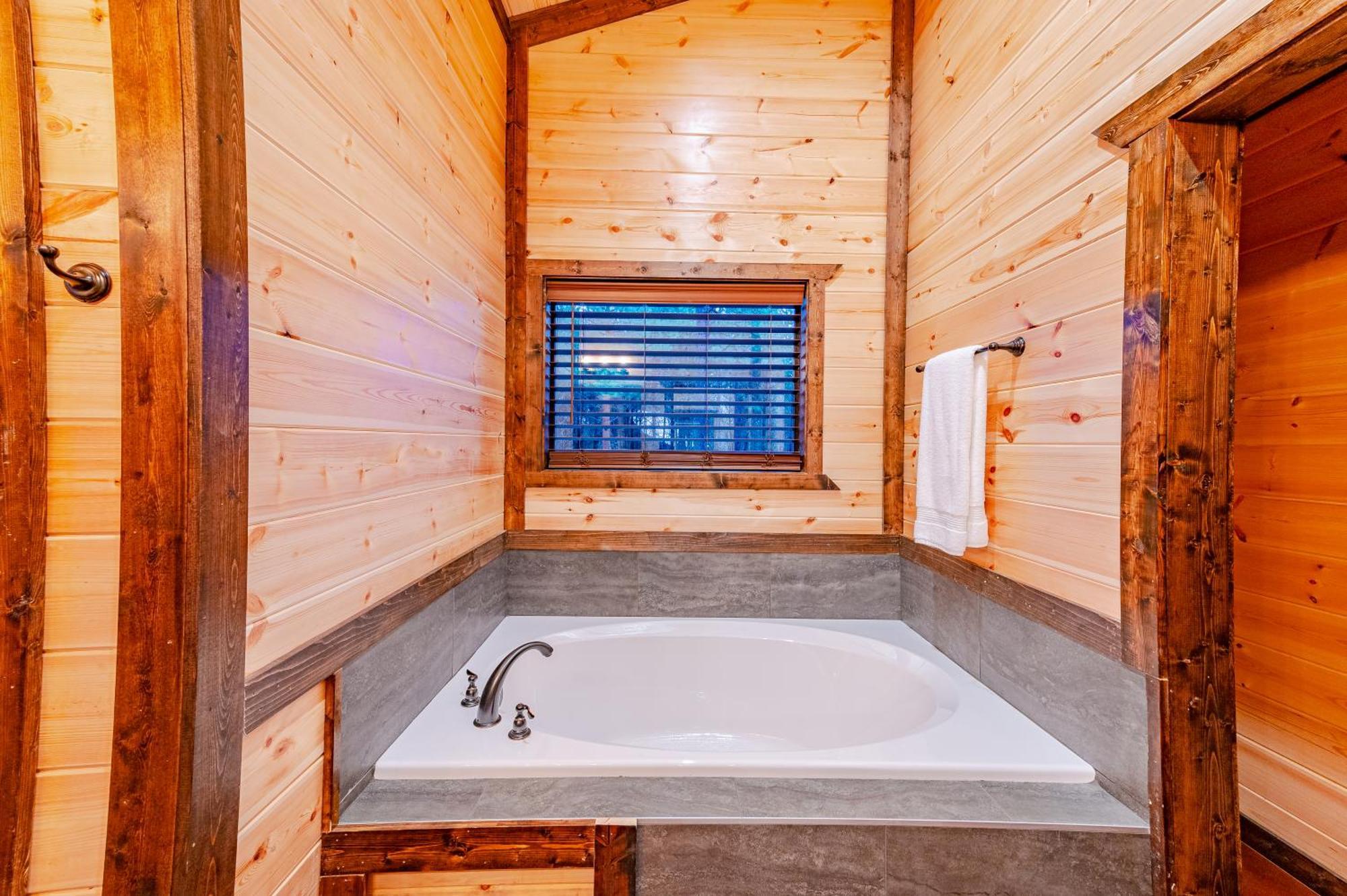 The Luxurious Blue Sky Lodge Is Epic! 브로큰보우 외부 사진