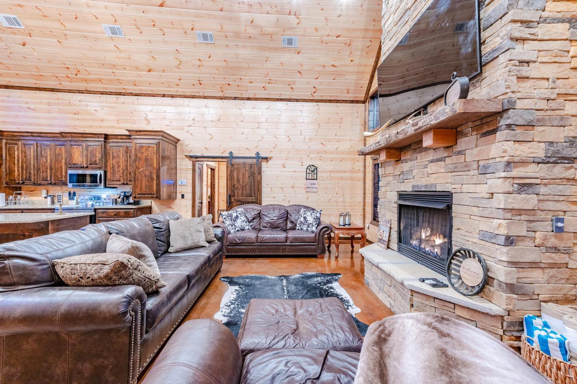 The Luxurious Blue Sky Lodge Is Epic! 브로큰보우 외부 사진