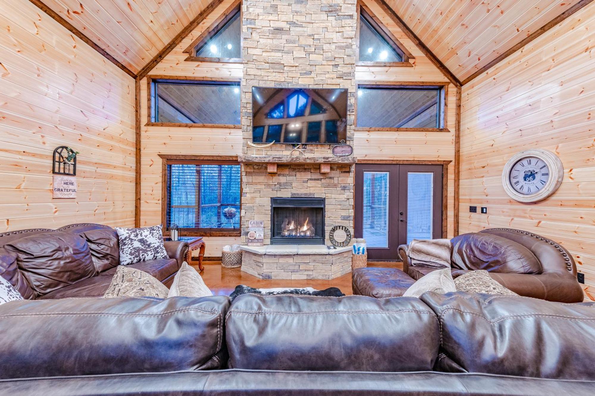 The Luxurious Blue Sky Lodge Is Epic! 브로큰보우 외부 사진